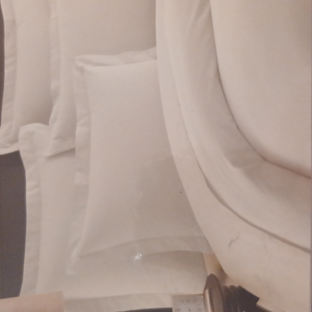 Tailored Shams Set - Picture 2 of 4